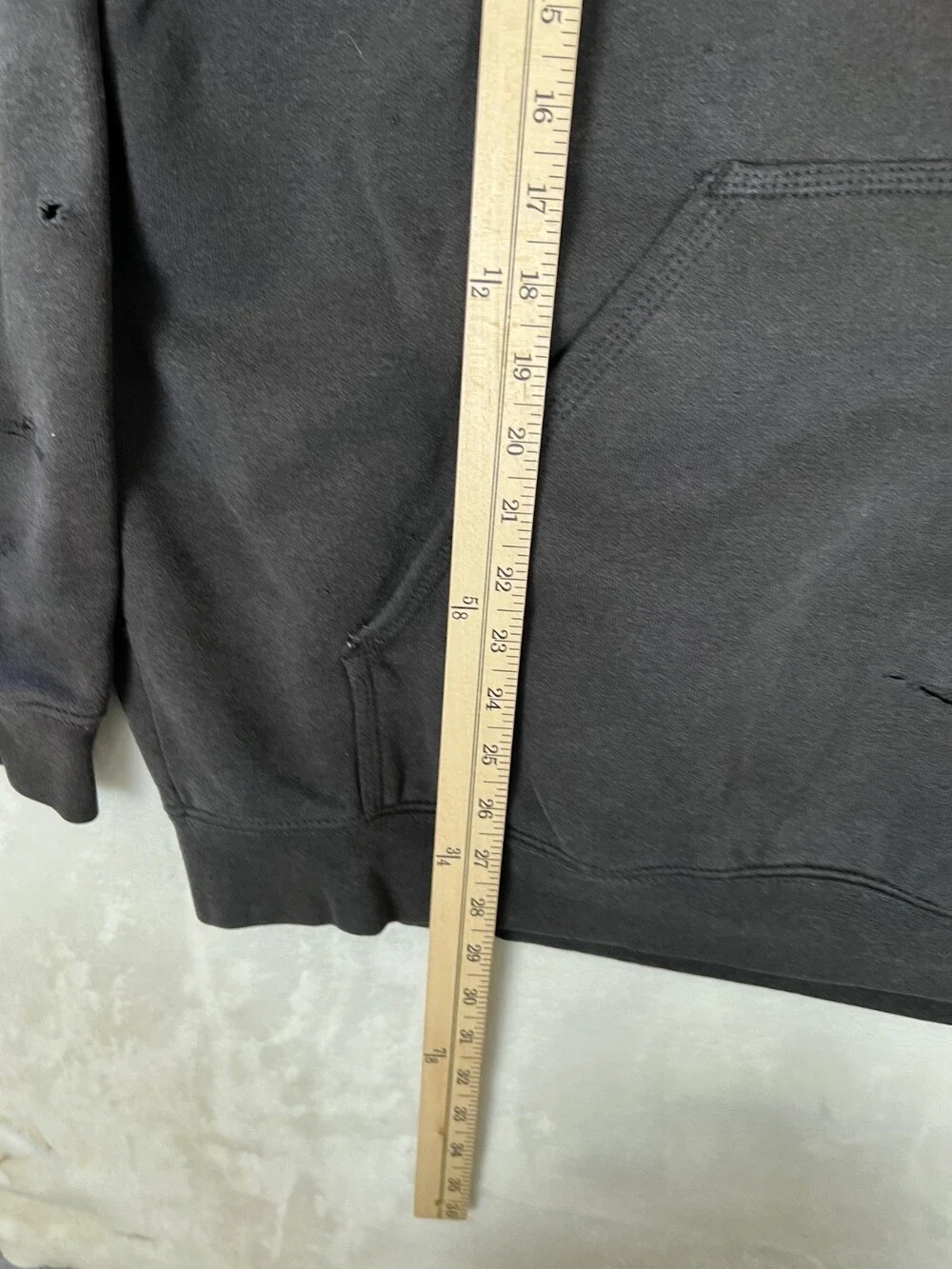 Carhartt Hoodie Sweatshirt Mens XL Black Spell Out Arm Sun Faded Thrashed